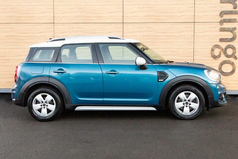 Mini Countryman COOPER D 12