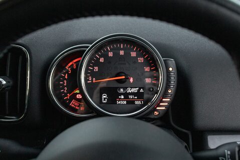 Mini Countryman COOPER D 15