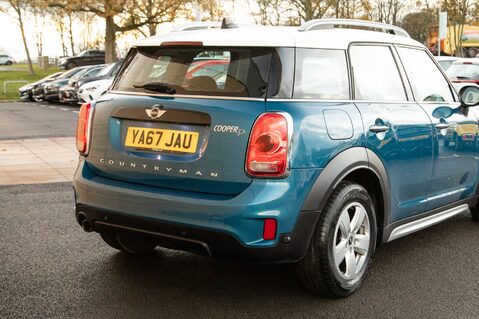 Mini Countryman COOPER D 8