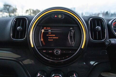 Mini Countryman COOPER D 25