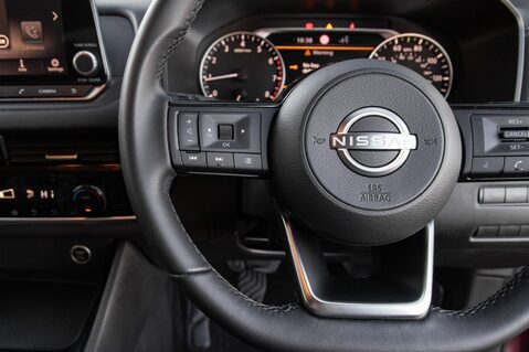 Nissan Qashqai DIG-T ACENTA PREMIUM MHEV 19