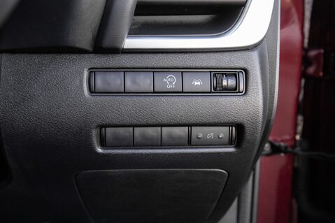 Nissan Qashqai DIG-T ACENTA PREMIUM MHEV 16