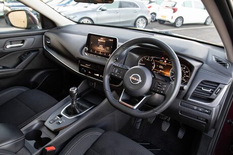 Nissan Qashqai DIG-T ACENTA PREMIUM MHEV