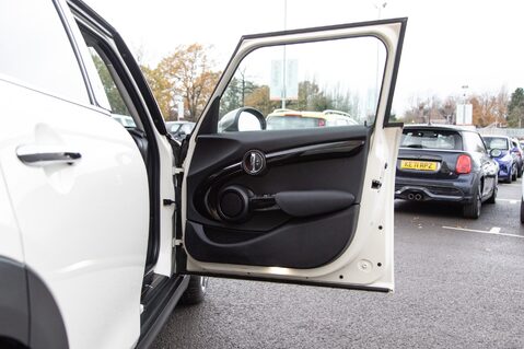 Mini Hatch COOPER SEVEN 15