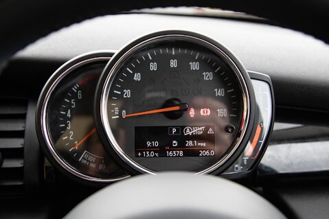 Mini Hatch COOPER SEVEN 16