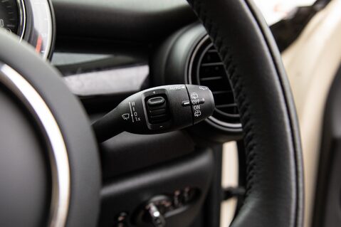 Mini Hatch COOPER SEVEN 19