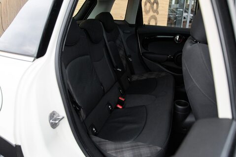 Mini Hatch COOPER SEVEN 37