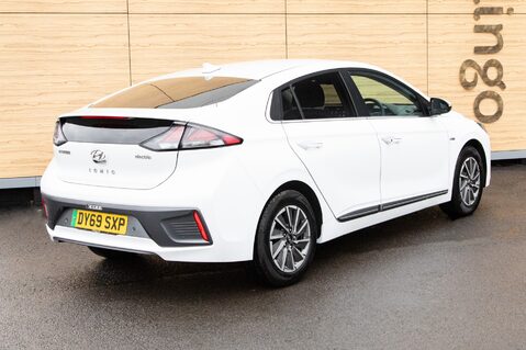 Hyundai IONIQ PREMIUM SE 2