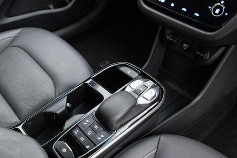 Hyundai IONIQ PREMIUM SE 31