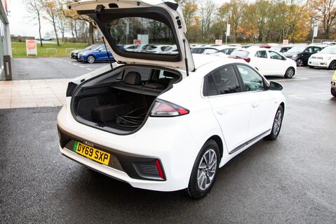 Hyundai IONIQ PREMIUM SE 36