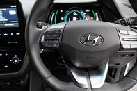 Hyundai IONIQ PREMIUM SE 19