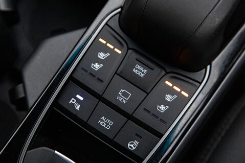 Hyundai IONIQ PREMIUM SE 33