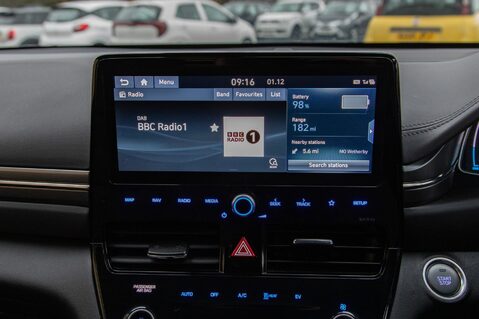 Hyundai IONIQ PREMIUM SE 23