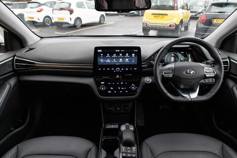 Hyundai IONIQ PREMIUM SE 3