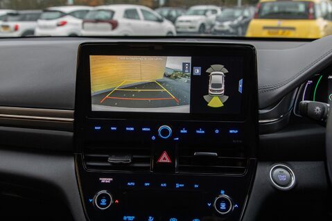 Hyundai IONIQ PREMIUM SE 28