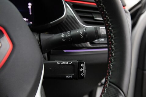 Renault Arkana RS LINE E-TECH 17