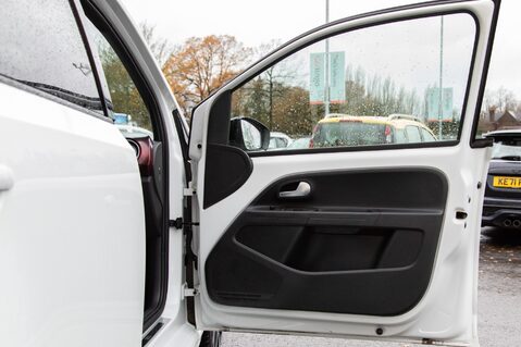 Volkswagen Up GTI 14