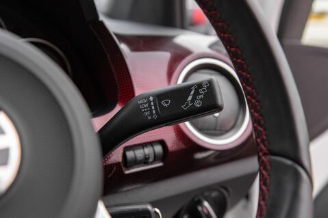 Volkswagen Up GTI 18