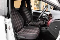 Volkswagen Up GTI 26