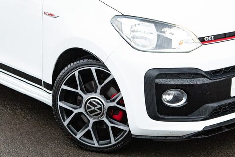 Volkswagen Up GTI 11