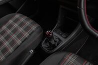 Volkswagen Up GTI 27