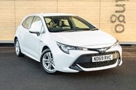 Toyota Corolla ICON 1