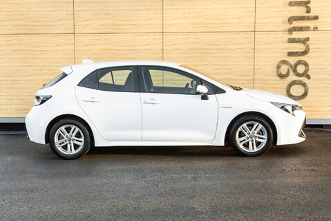 Toyota Corolla ICON 12