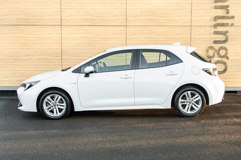 Toyota Corolla ICON 13