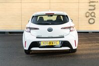 Toyota Corolla ICON 6