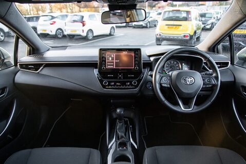 Toyota Corolla ICON 3