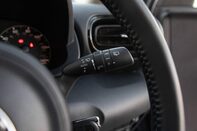 Toyota Yaris ICON FHEV 18