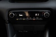 Toyota Yaris ICON FHEV 29