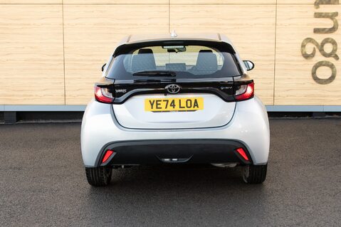 Toyota Yaris ICON FHEV 6