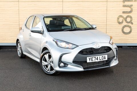 Toyota Yaris ICON FHEV 1