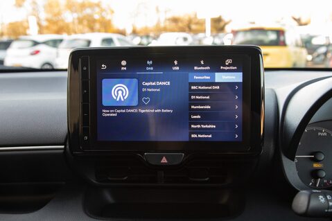 Toyota Yaris ICON FHEV 22