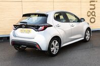 Toyota Yaris ICON FHEV 2