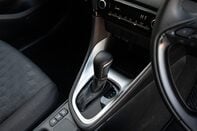 Toyota Yaris ICON FHEV 28