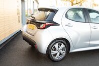 Toyota Yaris ICON FHEV 8