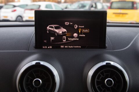 Audi A3 TFSI SPORT 22