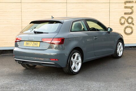 Audi A3 TFSI SPORT 2