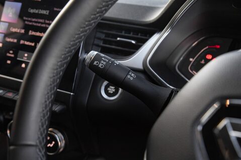 Renault Captur S EDITION TCE EDC 17