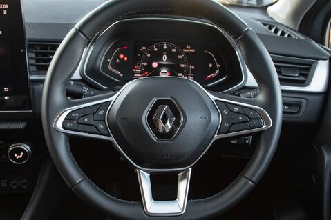 Renault Captur S EDITION TCE EDC 21