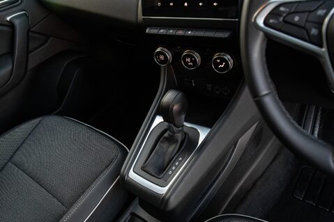 Renault Captur S EDITION TCE EDC 32