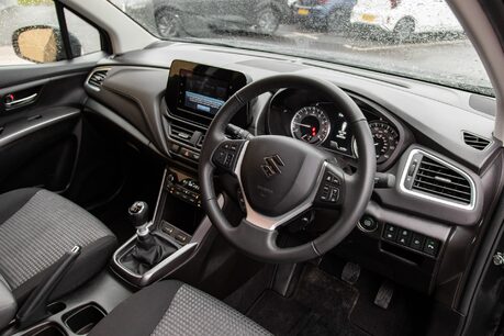 Suzuki SX4 S-Cross MOTION BOOSTERJET MHEV