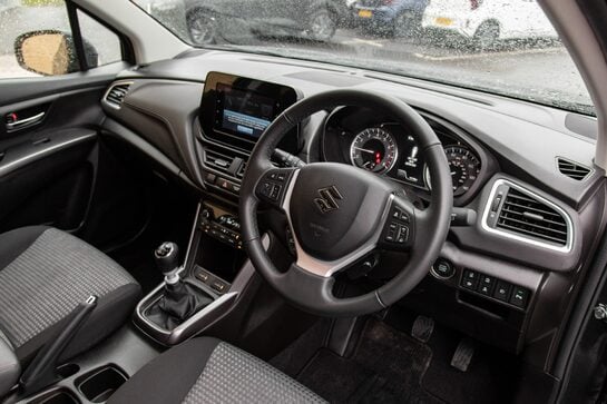 Suzuki SX4 S-Cross MOTION BOOSTERJET MHEV