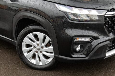 Suzuki SX4 S-Cross MOTION BOOSTERJET MHEV 11