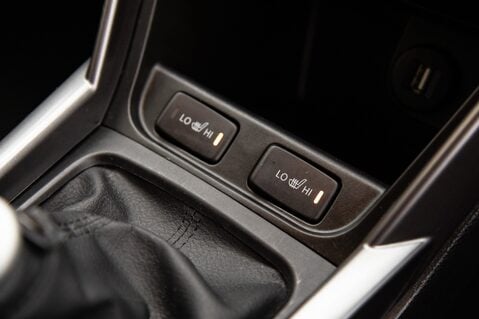 Suzuki SX4 S-Cross MOTION BOOSTERJET MHEV 33