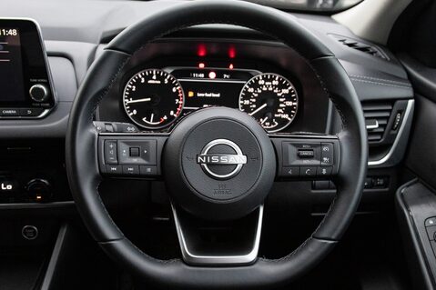 Nissan Qashqai DIG-T ACENTA PREMIUM MHEV 21