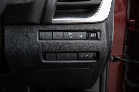 Nissan Qashqai DIG-T ACENTA PREMIUM MHEV 16