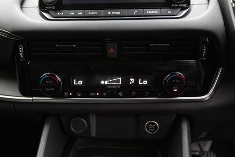 Nissan Qashqai DIG-T ACENTA PREMIUM MHEV 32